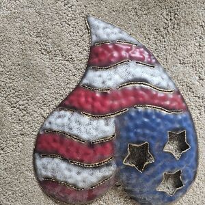 Patriotic Heart-Shaped Metal Wall Art